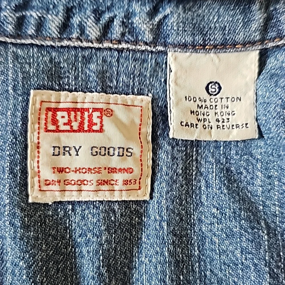 Levi's Dry Goods Vintage Denim Button Down Shirt - Picture 10 of 10